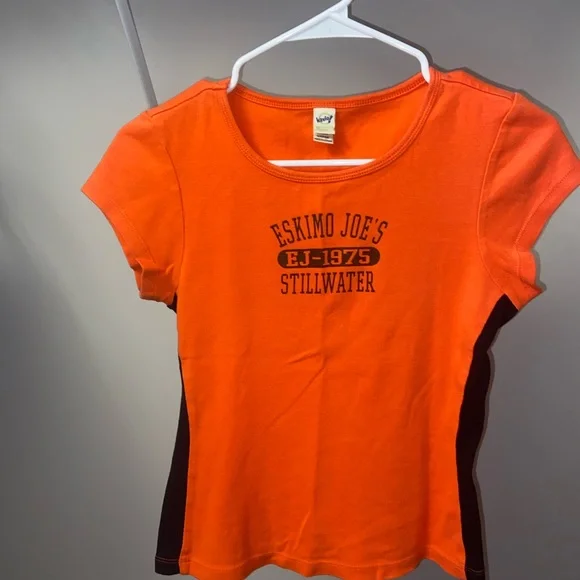 woman’s eskimo joes shirt - Picture 2 of 5